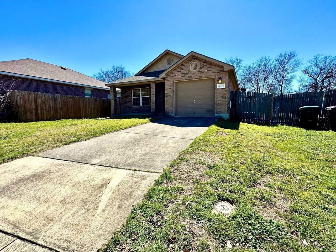 10726 S Shaenridge - Photo 2 of 44
