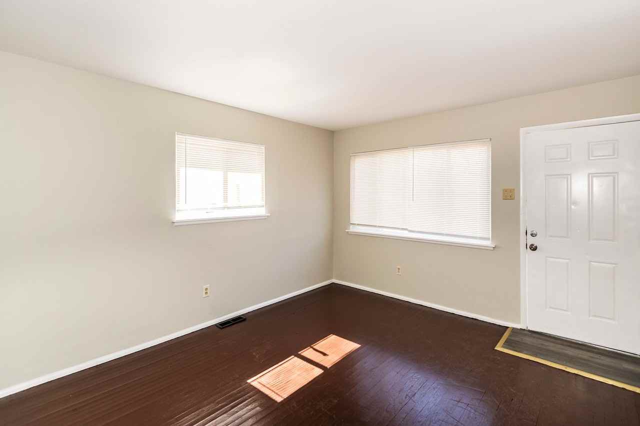 10344 Baron Dr - Photo 3 of 13