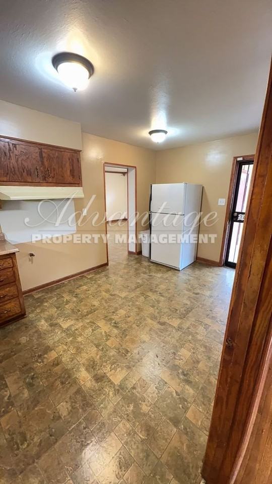 4015 Trevathan Cir - Photo 3 of 16