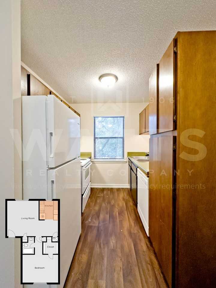 Phelan Heights - Photo 5 of 9