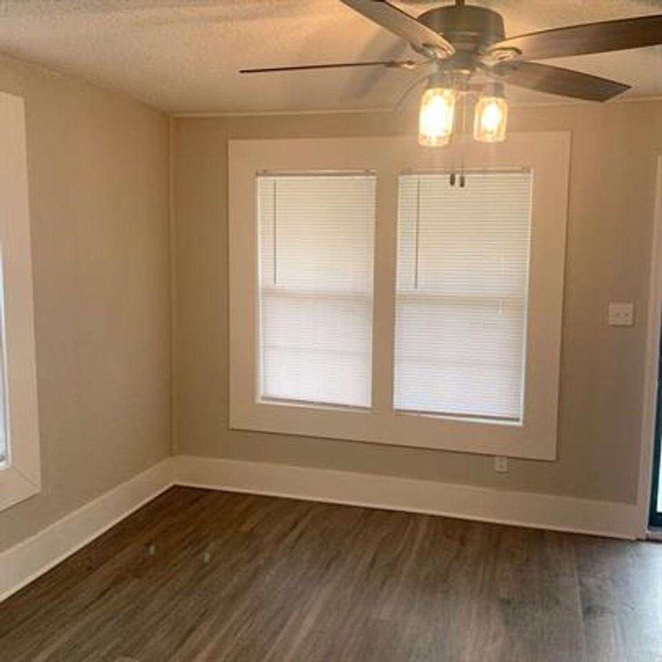 35 E Biscayne Rd - Photo 3 of 7