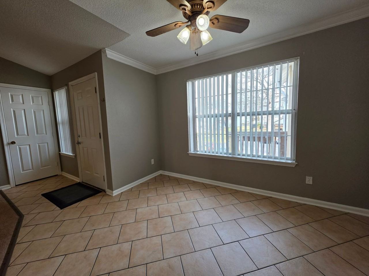 4226 Beasley Ct - Photo 7 of 21