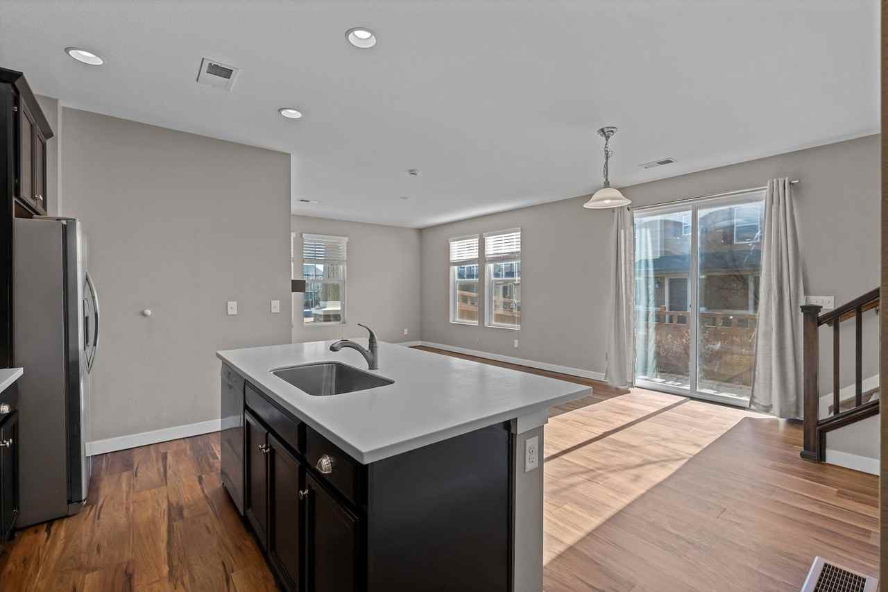 2331 W 164th Pl - Photo 7 of 33