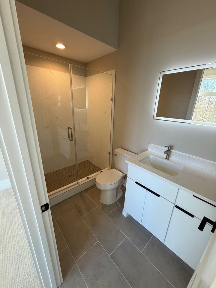 114 Frazier Ave - Photo 6 of 26