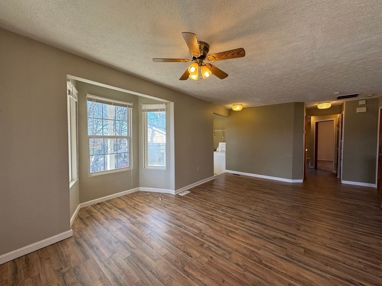 19325 Lannigan Rd - Photo 2 of 18
