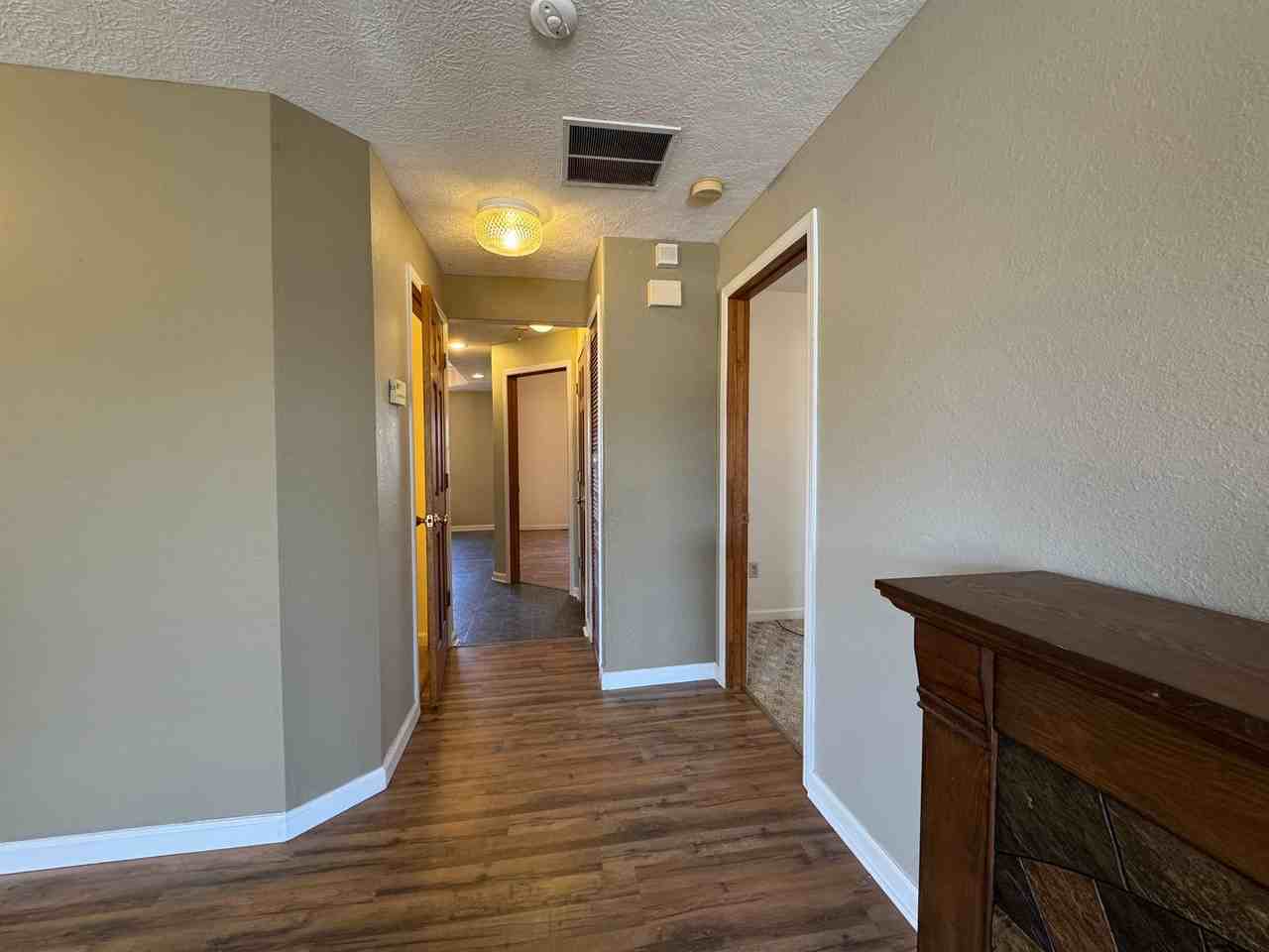 19325 Lannigan Rd - Photo 4 of 18