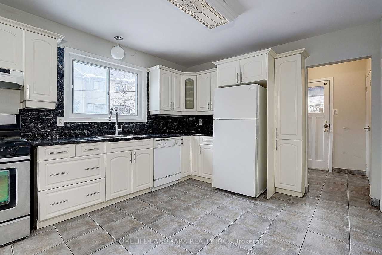 11 Ennismore Place - Photo 2 of 32