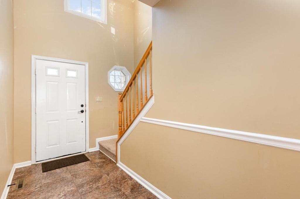 4 Keefer Way - Photo 3 of 25