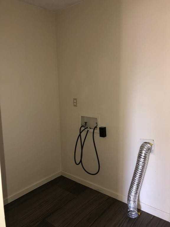 344 E Market St - Photo 6 of 16