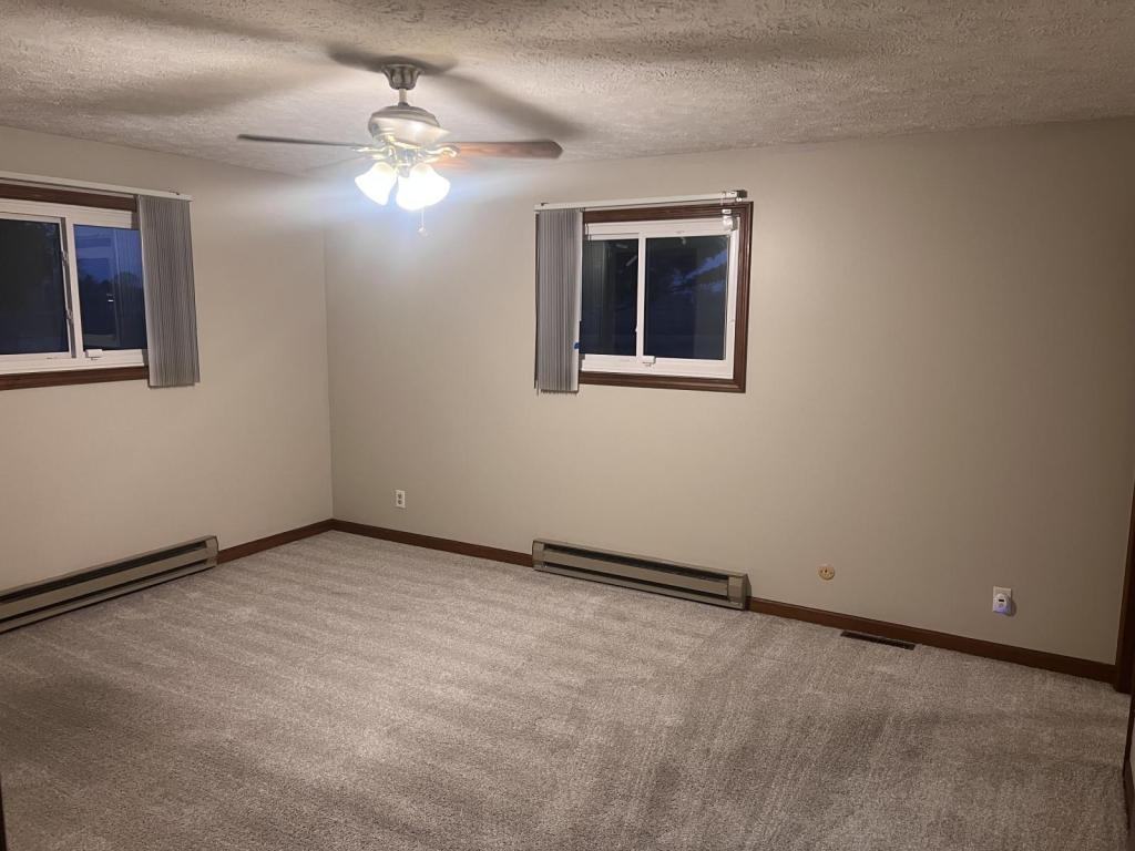 136 N Saint Louis St - Photo 5 of 12