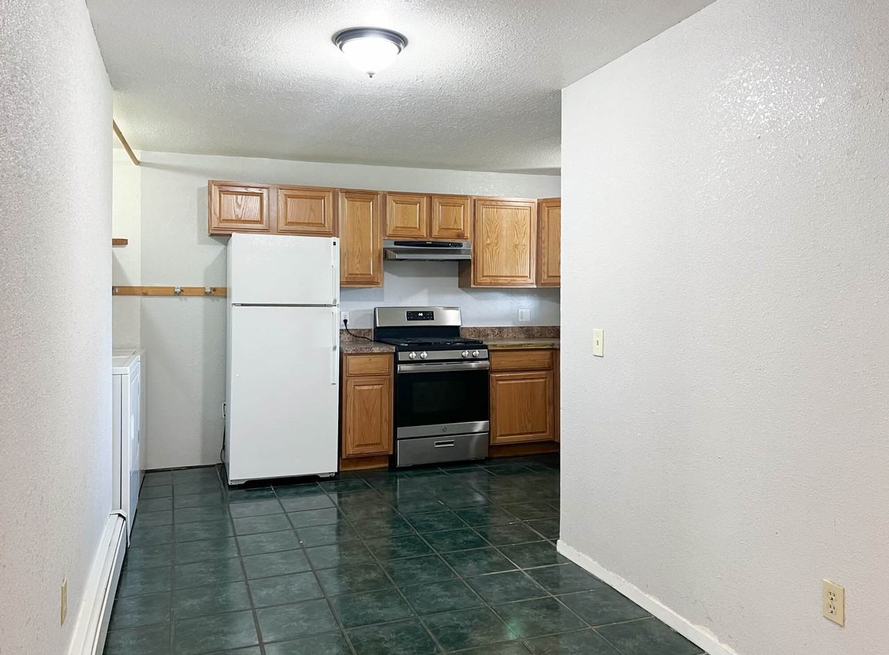 132 Lane Street #A - Photo 3 of 15