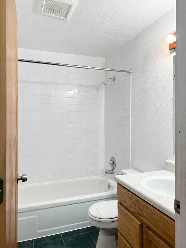 132 N Lane St #A - Photo 2 of 15