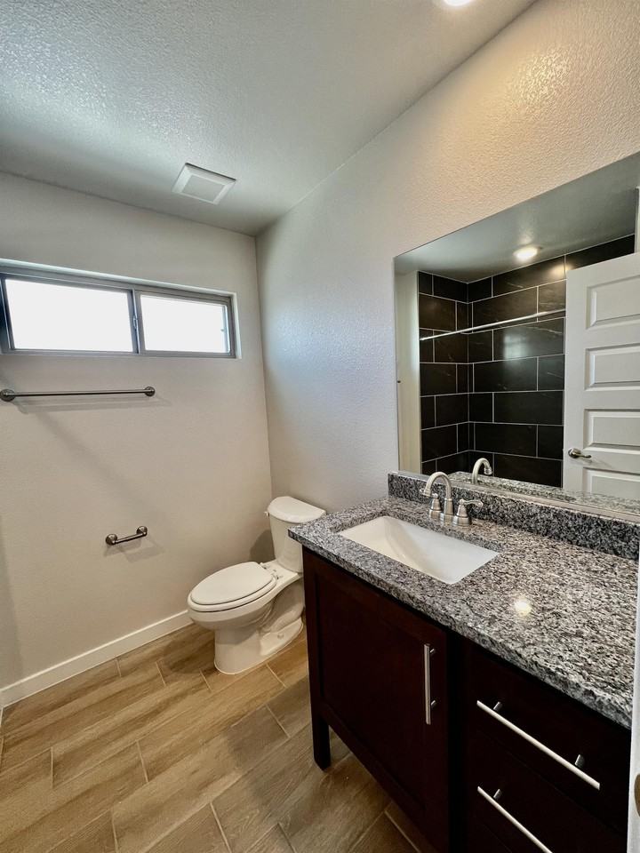 12601 Cody Kyle Ct - Photo 5 of 50