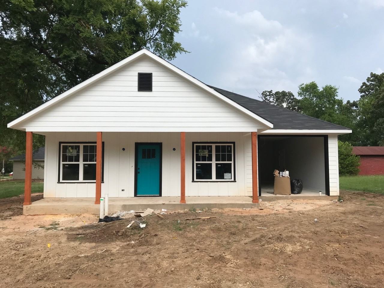 1008 Big Rock St - Photo 2 of 2