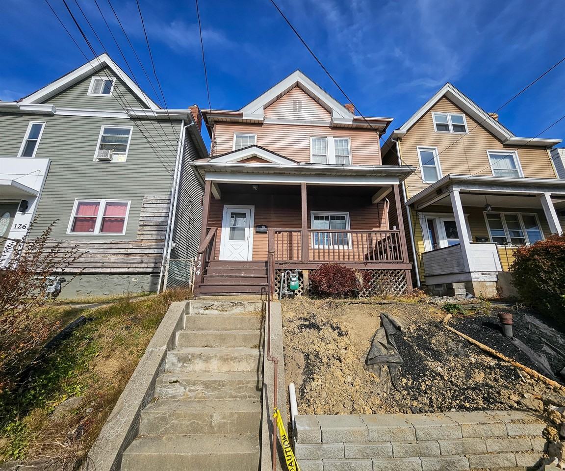 124 W Eugene St #1 - Photo 4 of 20