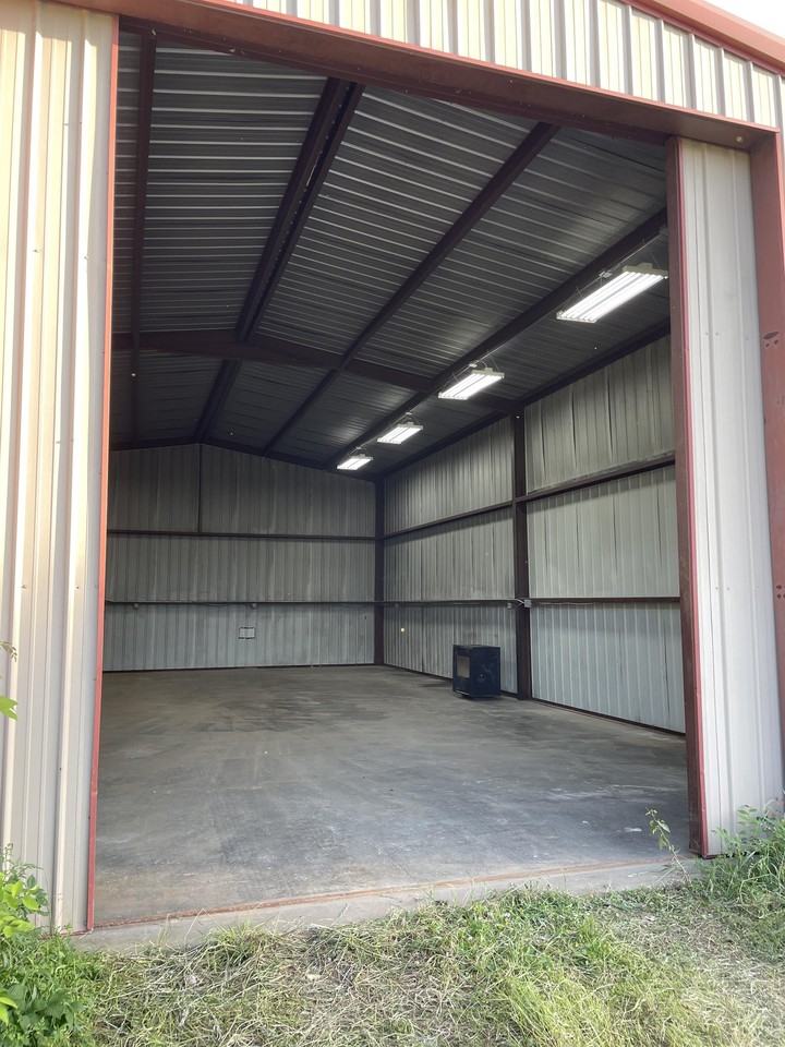 2313 Vineyard Creek Rd #SHOP - Photo 3 of 8