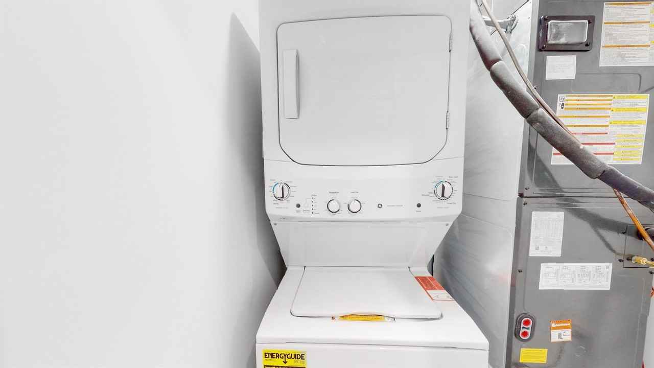 650 N 36th St #1 - Photo 7 of 20