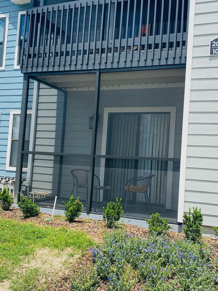 3756 Idlebrook Cir #108 - Photo 3 of 13