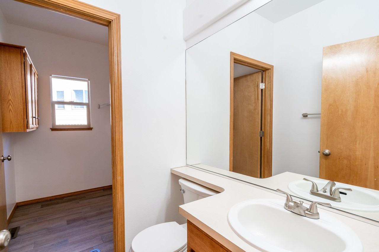 4169 Ascendant Dr - Photo 5 of 29