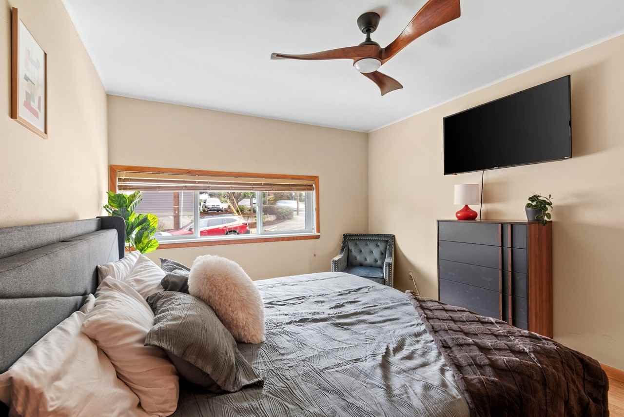 11 Ne 63rd Ave - Photo 6 of 12