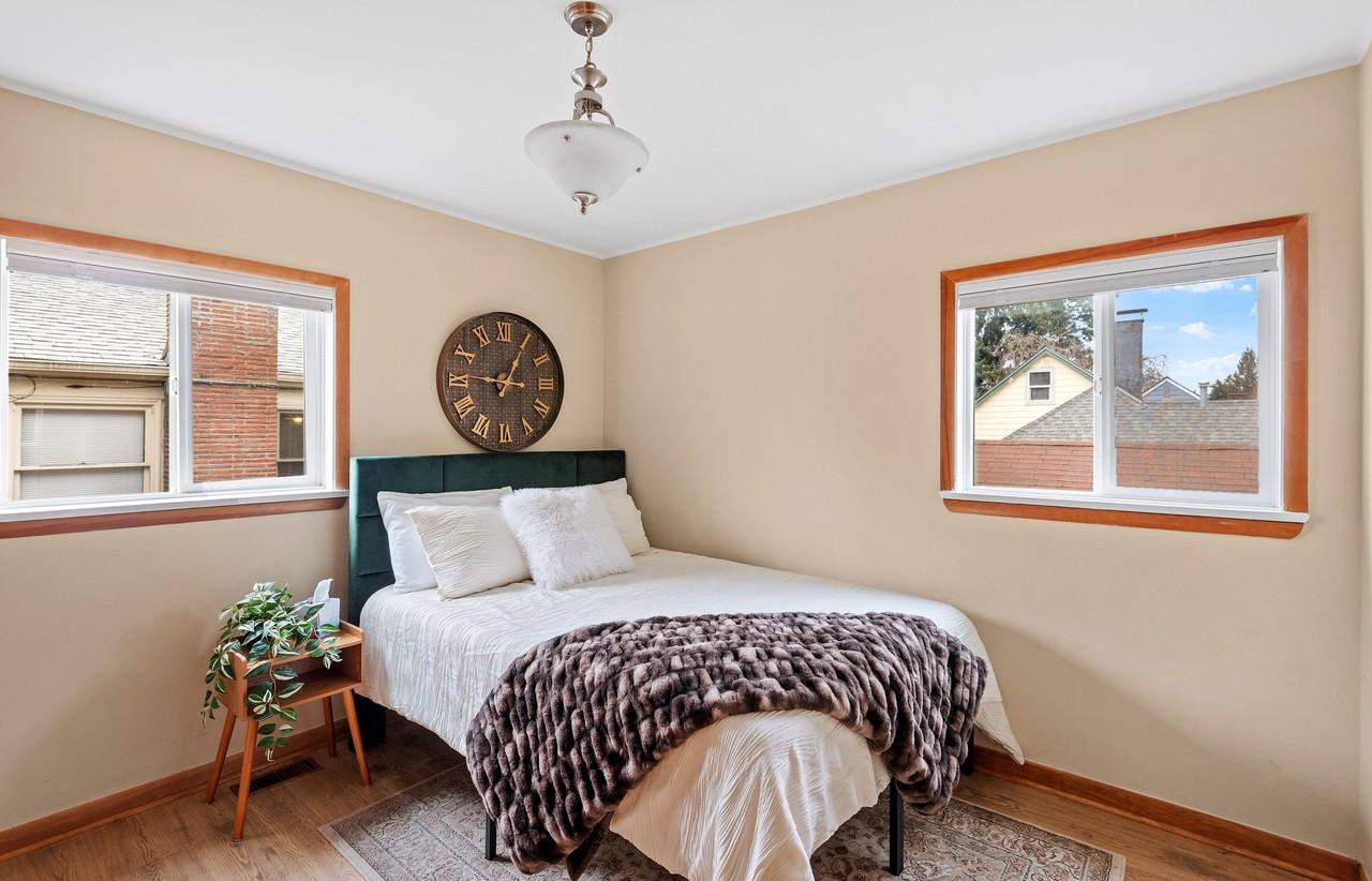 11 Ne 63rd Ave - Photo 5 of 12