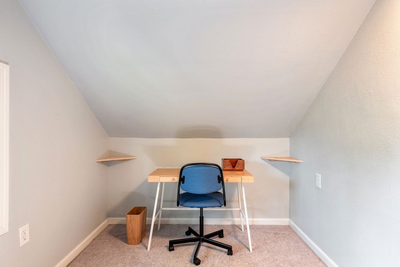 7507 Se 69th Ave - Photo 2 of 25