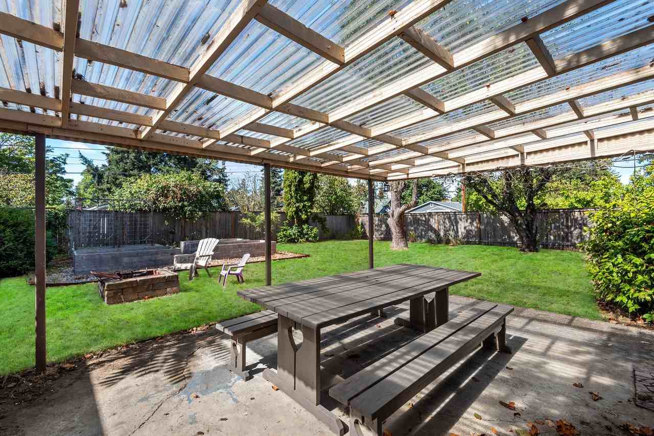 7507 Se 69th Ave - Photo 6 of 25