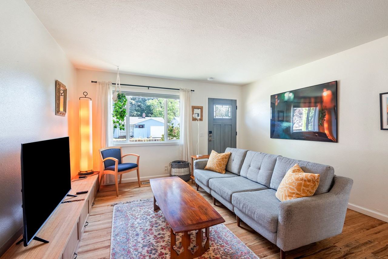 7507 Se 69th Ave - Photo 5 of 25