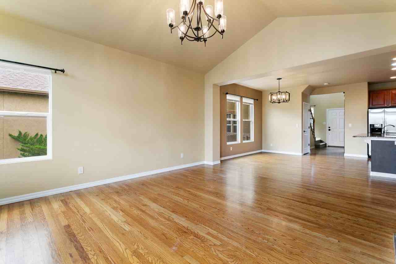 5011 Petrified Forest Trl - Photo 6 of 10