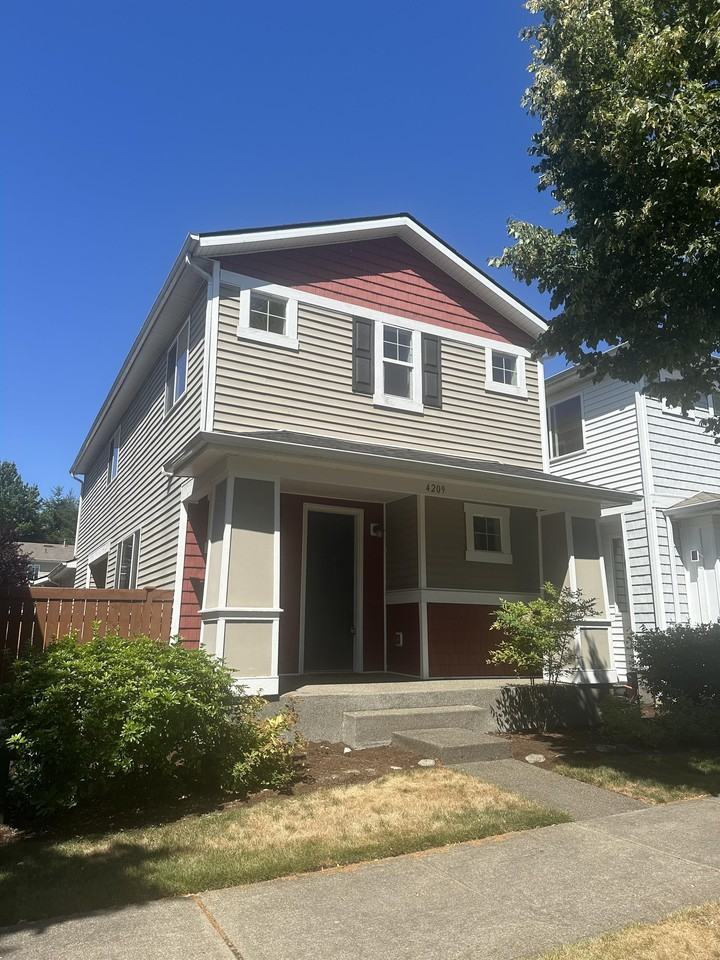 4209 Mckinley St Ne