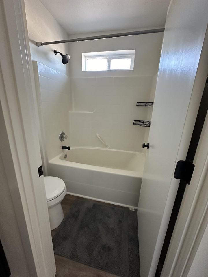 4209 Mckinley St Ne - Photo 7 of 30