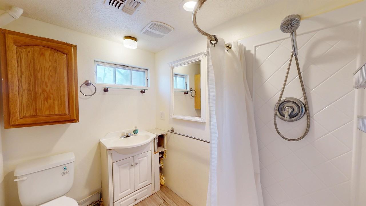 440 Sage St - Photo 3 of 10