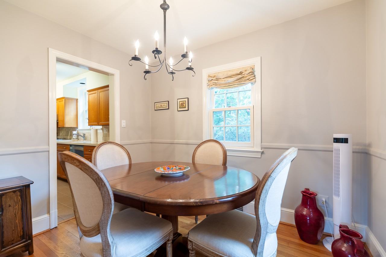 510 N Nelson St - Photo 4 of 36