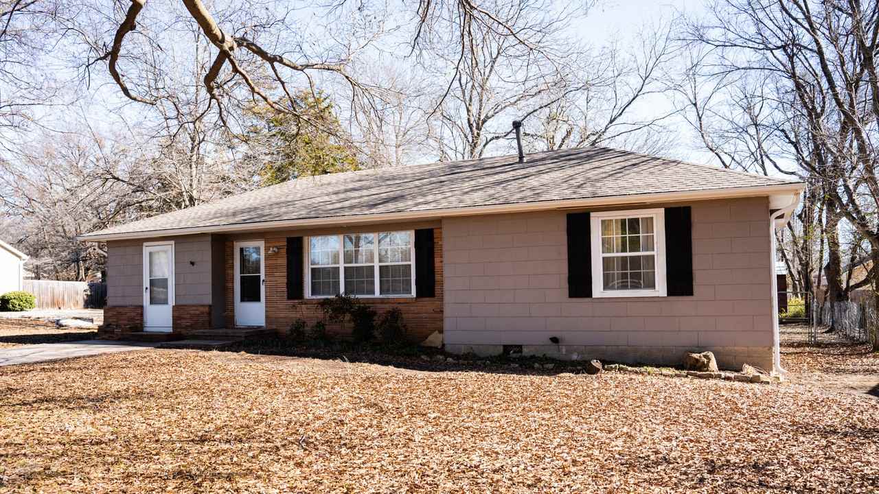 1800 S Broadway Blvd - Photo 4 of 21