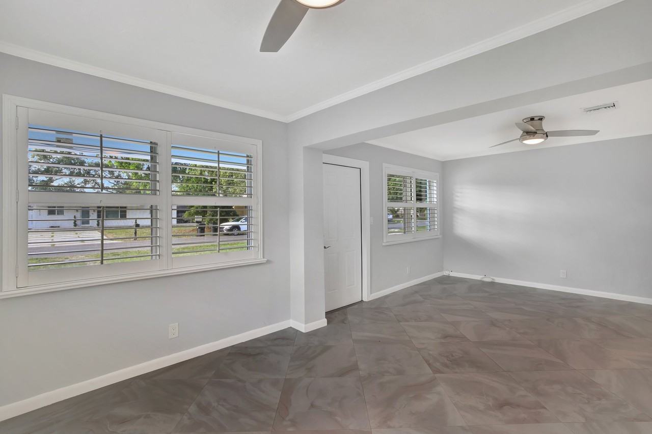 1824 Sw 29th St - Photo 5 of 20