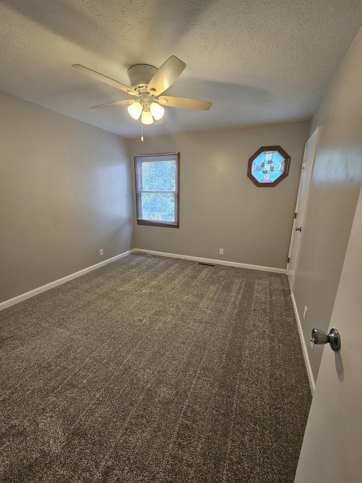 19 Boardwalk Cir - Photo 3 of 29