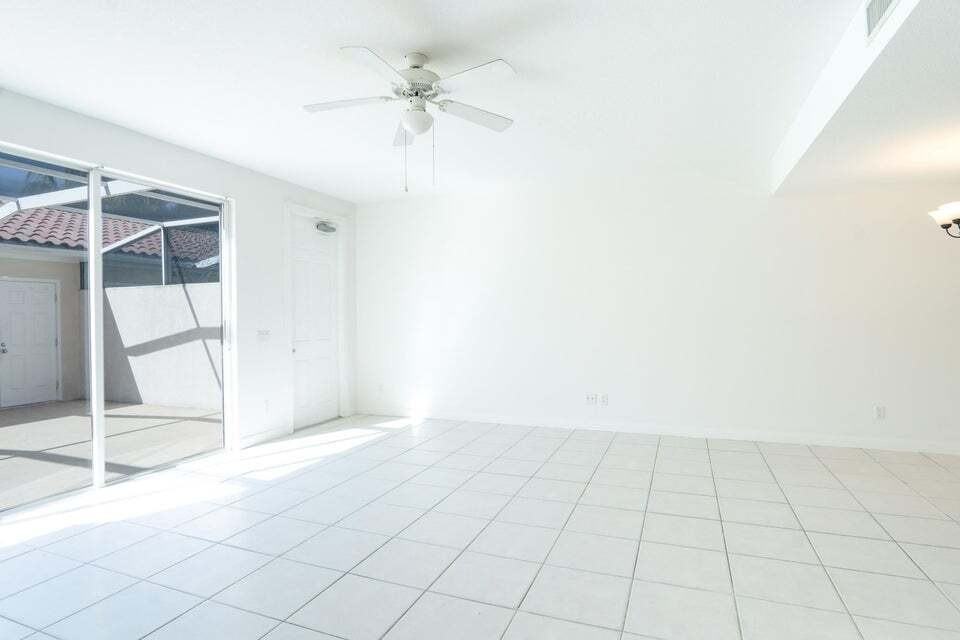 186 Soriano Dr #1 - Photo 4 of 47