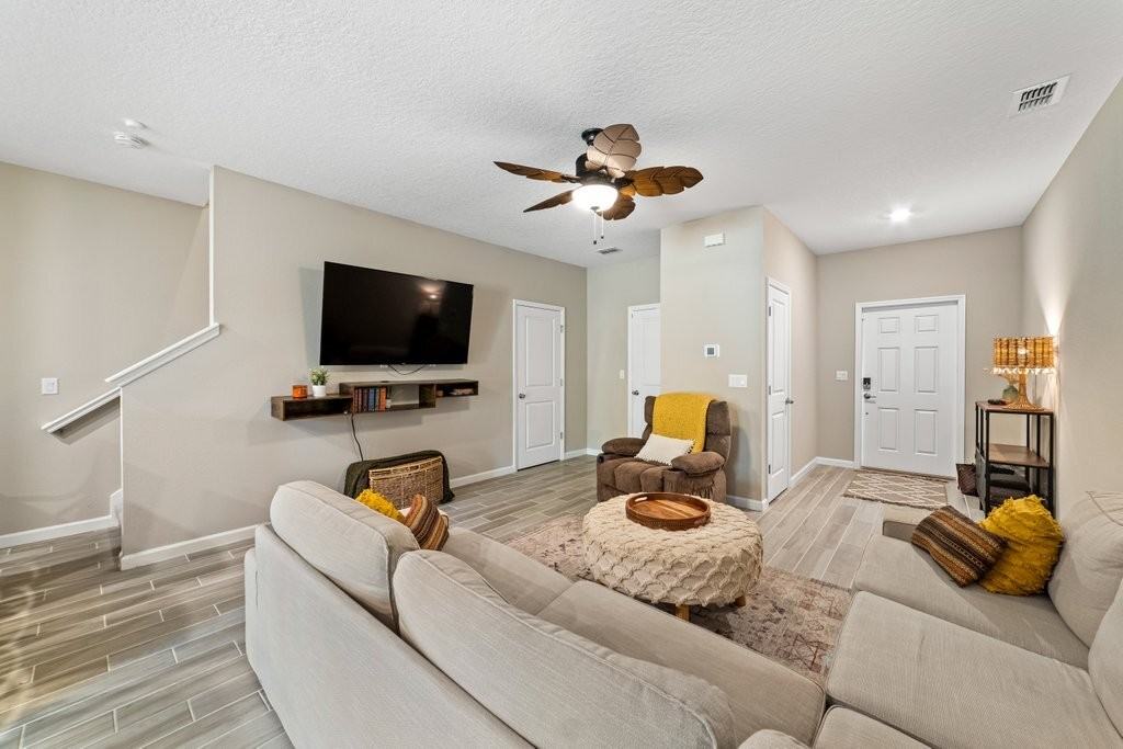 2593 Sandy Dune Dr #1 - Photo 5 of 38