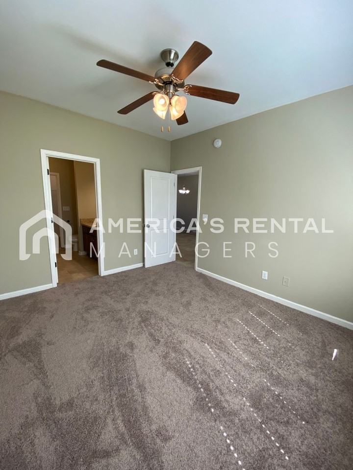 129 The Heights Dr - Photo 6 of 23