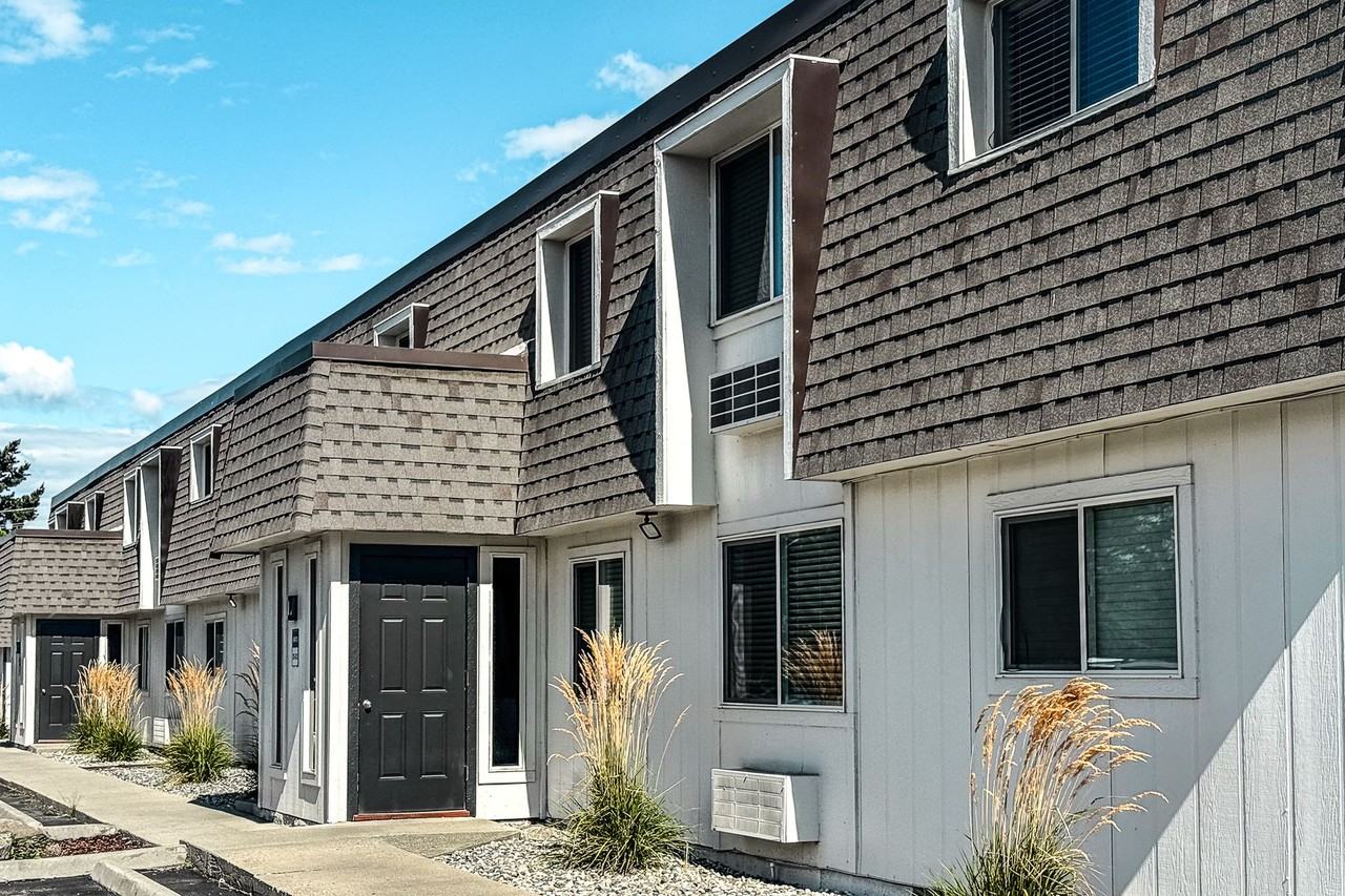 Juniper Apartments - Photo 4 of 12