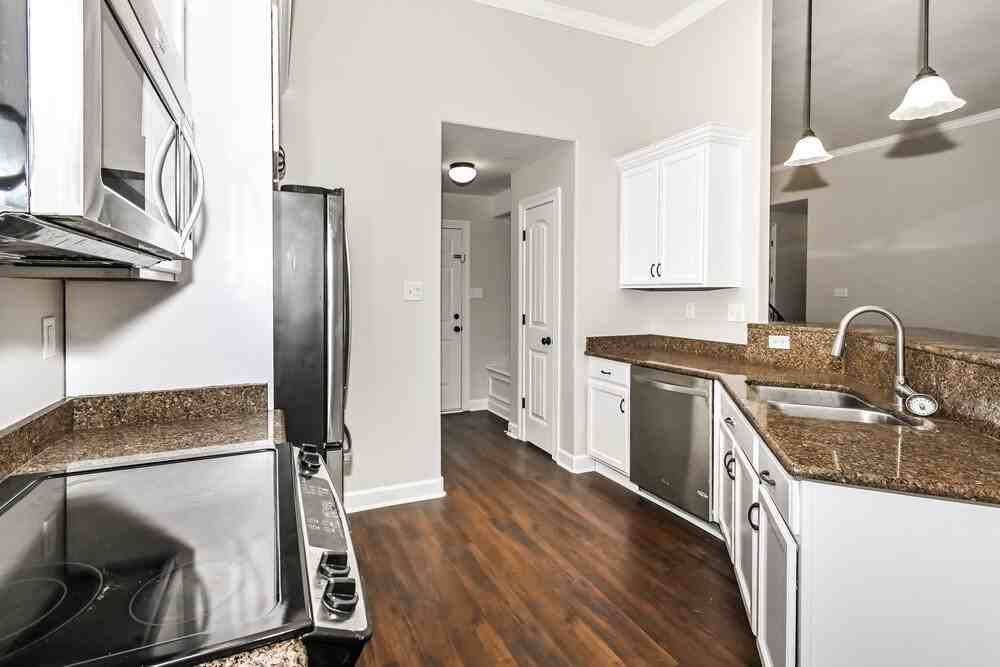 13077 Mingus Ln - Photo 7 of 17