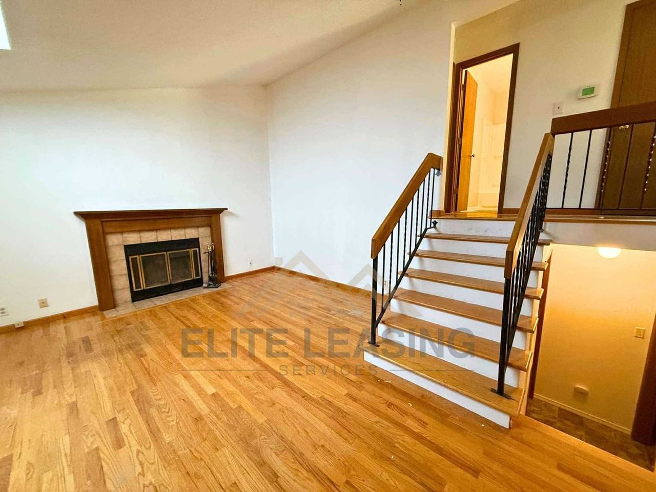 5611 Sw 36th Ter - Photo 2 of 10