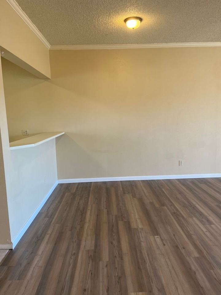 1020 Mockingbird Ln #A - Photo 3 of 18