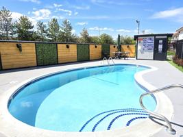 featured image of 3420 Kindred Ave