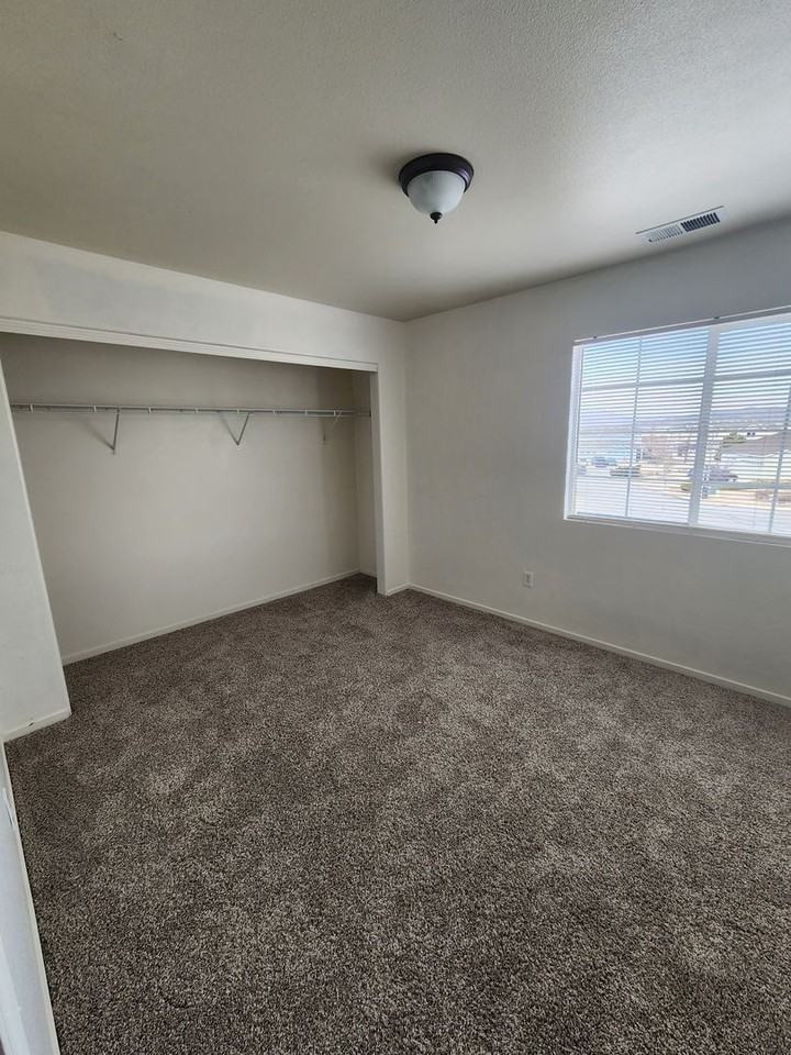 8630 Sunrise Mist Ct - Photo 6 of 11