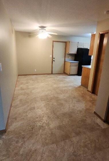 2410 Bostrom Ct Apt 8 - Photo 3 of 8
