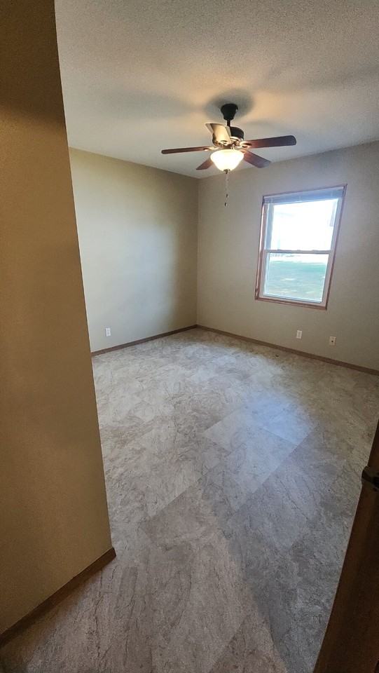 2410 Bostrom Ct Apt 8 - Photo 6 of 8