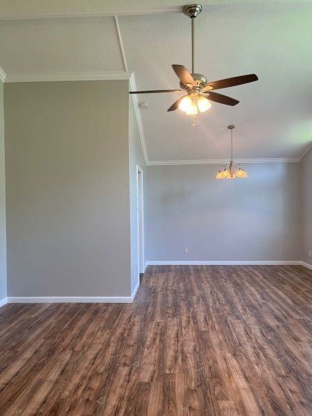 11704 Foxford Dr - Photo 3 of 19