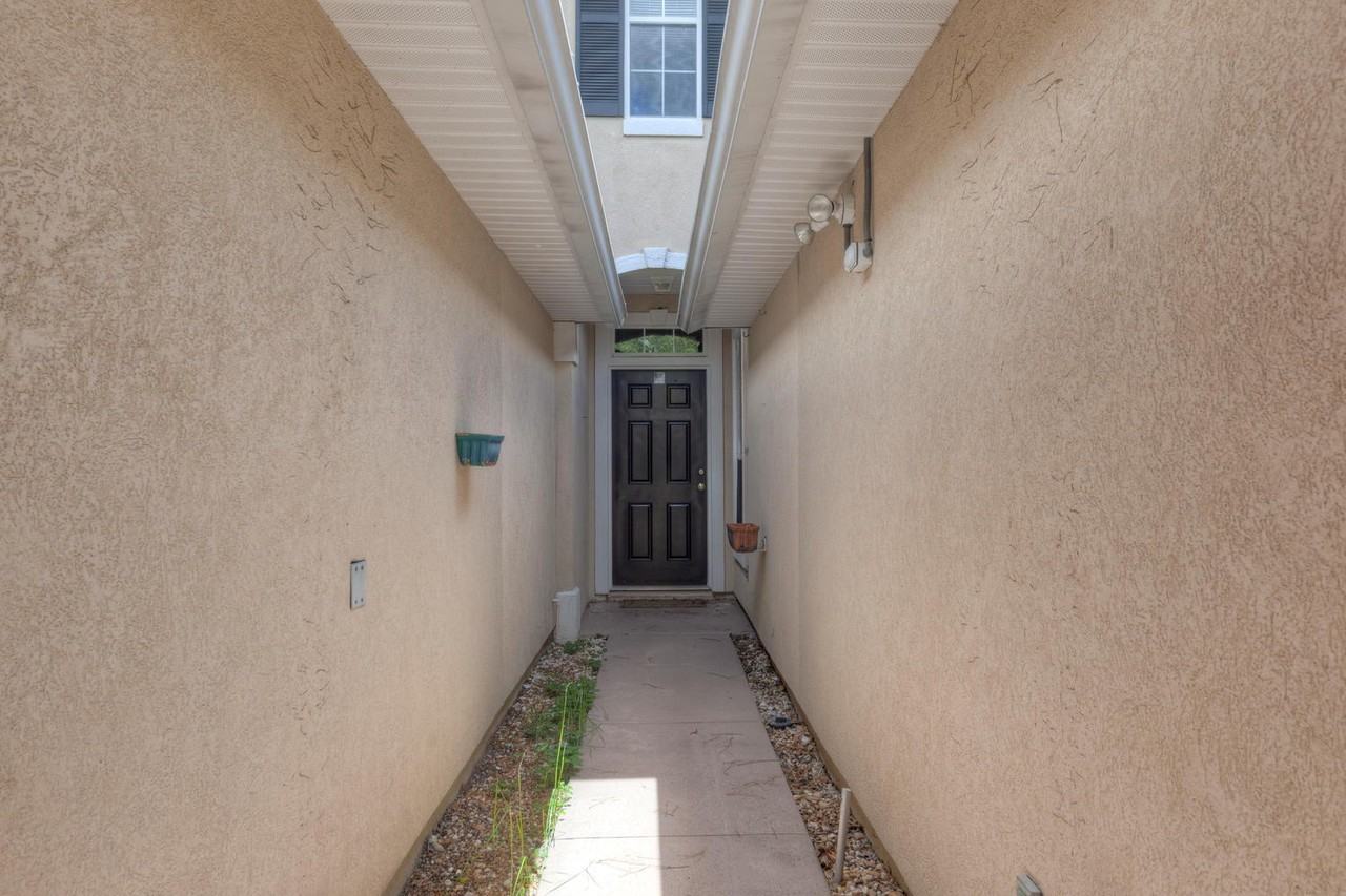 459 Sherwood Oaks Dr - Photo 3 of 39
