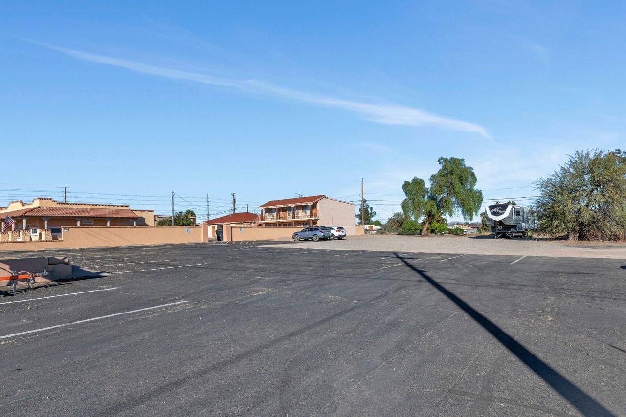 778 W Wickenburg Way Unit 5 - Photo 4 of 13